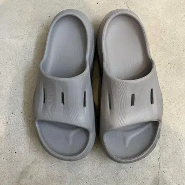 HOKA ONE ONE(호카오네오네) 리커버리 샌들