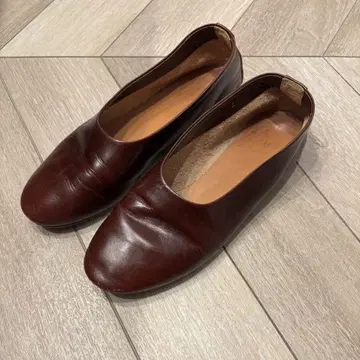 Hender Scheme 핸더 스킴 가죽 슬립온