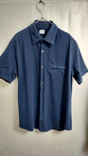 CP COMPANY 네이비 버튼 셔츠