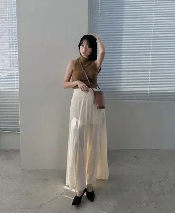 클레인 시어 플레어 메리드 스커트