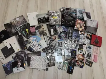 EXO 굿즈 묶음 판매