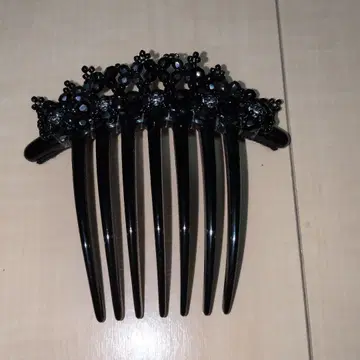 블랙 비즈 장식 헤어 콤