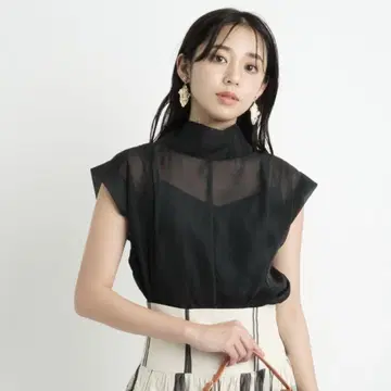 저스길리티 시어 블라우스