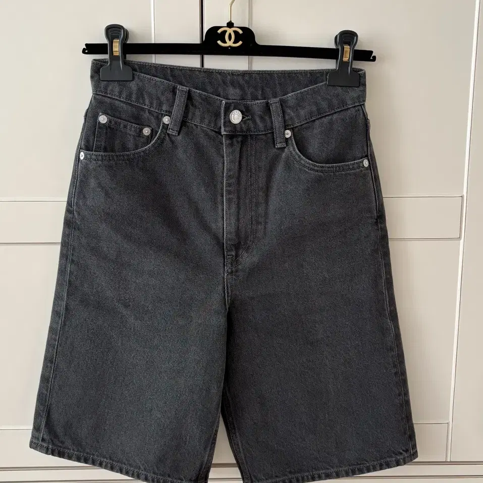 【SATIIIZ】Dian Cargo Bermuda Denim Pants FORD Star Knee Panels Baggy Denim Shorts | PacSun