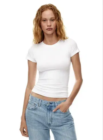 aritzia SUNDAY BEST 화이트 T