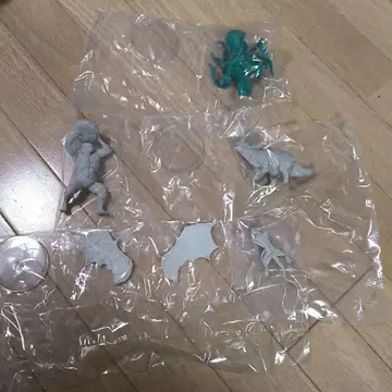 UMA 최강왕 도감 피규어