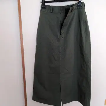 카키 타이트 롱 스커트 앤드쿼터 프리 사이즈