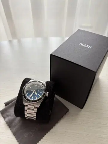 MAEN 다이버 워치 블루