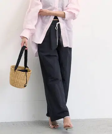 IENA 웨더 마린 이지 팬츠 2024ss 38 사이즈 네이비
