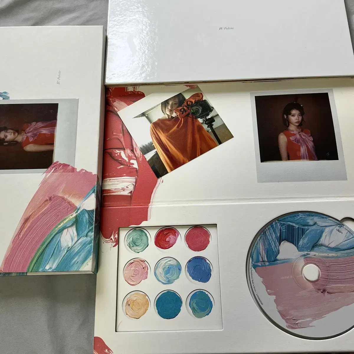 IU | 아이유 Iu Palette album on Bunjang Global Site.