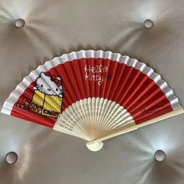 헬로키티 전 콜라보 한정판 부채