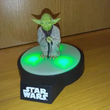 STAR WARS Yoda 룸 라이트 피규어