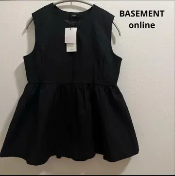 완판 BASEMENT online 블랙 검정 페플럼 베스트 슬리브리스