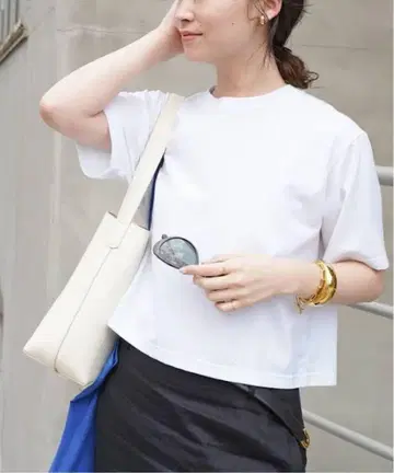 Deuxieme Classe Neo Cropped 티셔츠