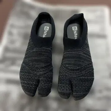 MARUGO HITOE 발가락 양말 zebra gray 26.5cm