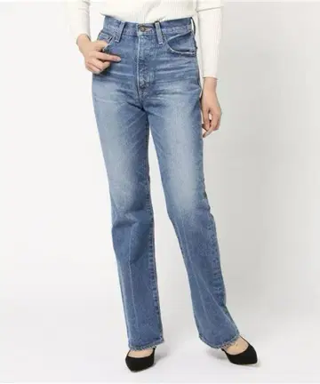MOUSSY GBL MV STRAIGHT FLARE 플레어 데님 팬츠