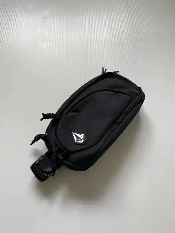 Volcom 블랙 숄더백