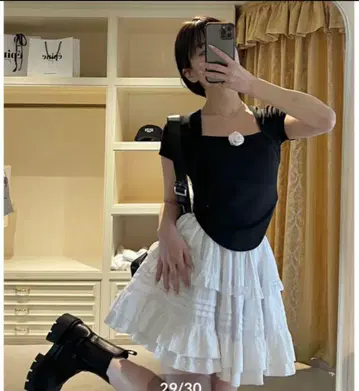 epine rose brooch side cut tops 블랙