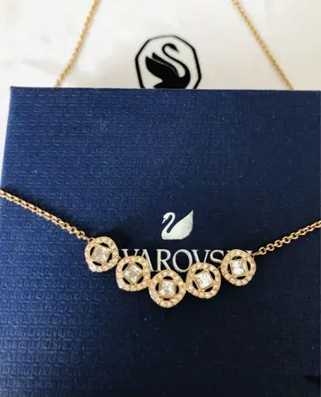 스와로브스키 Swarovski Angelic Square 목걸이