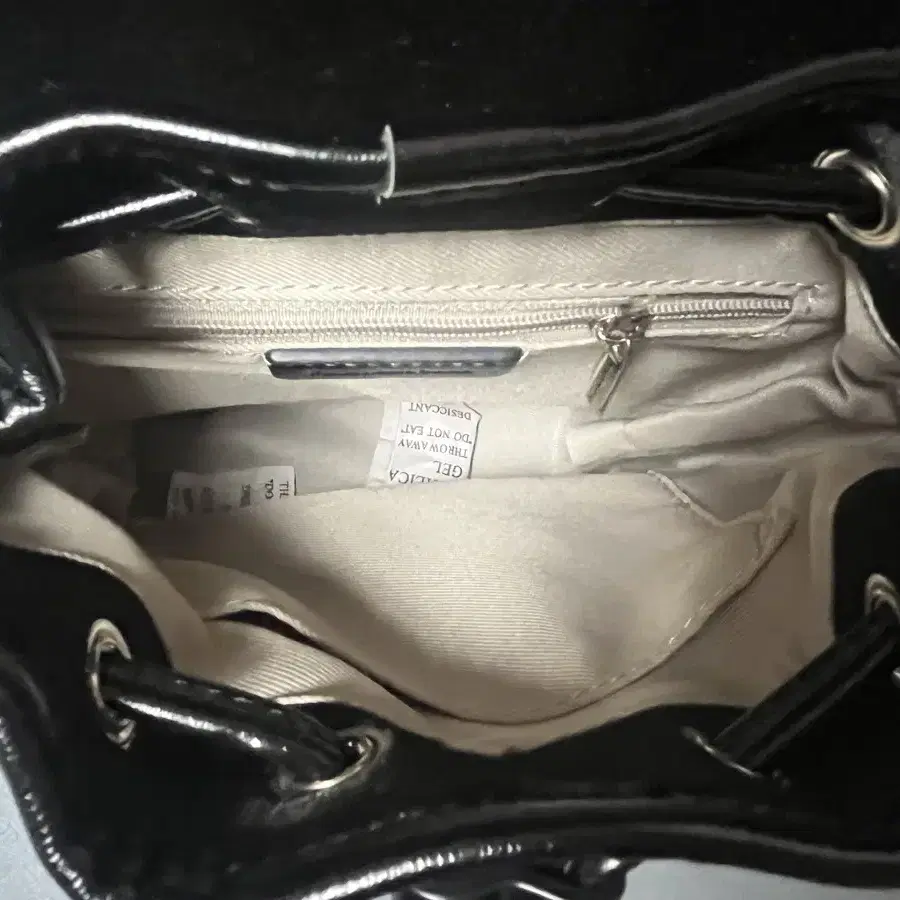 Somewhere Butter Velvet Mini Flare Backpack on Bunjang
