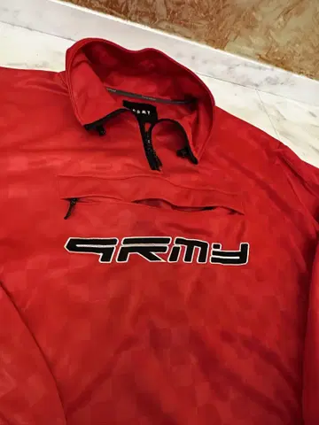 GRIMEY 그레이미 트랙 자켓 올 패턴 하프 지퍼 네임 로고 자수