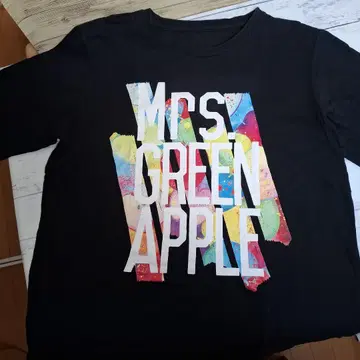 미세스 그린 애플 Mrs.GREEN APPLE 티셔츠