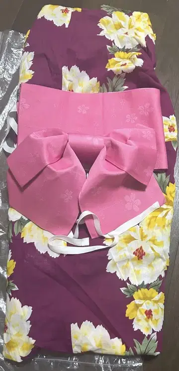보라색 꽃무늬 유카타, 핑크 오비 세트