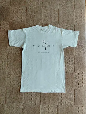 함나프타: 잃어버린 사막의 도시 THE MUMMY 티셔츠 M