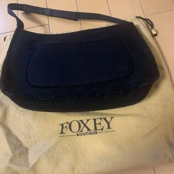 FOXEY 블랙 관혼상제 백 펠트 원단
