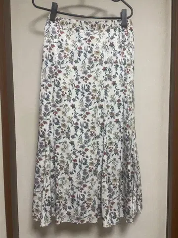 꽃무늬 롱 스커트