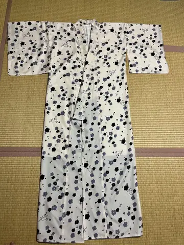 유카타 꽃과 고양이