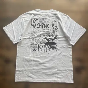 새상품 25년 봄/여름 토이 머신 TM LOGO SS TEE 화이트 L