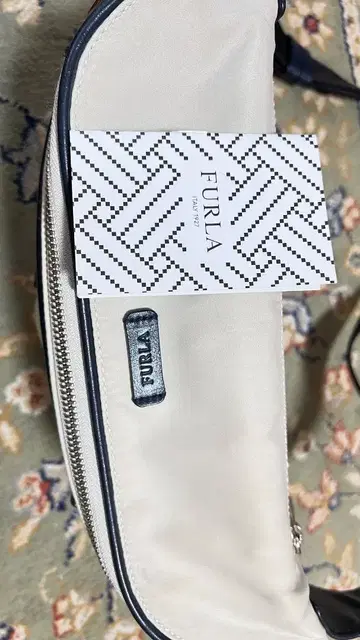 FURLA 바디 백 ITALY 새상품급