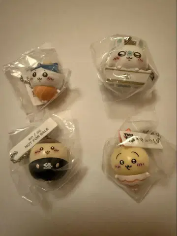 치이카와 쿠라스시 피규어 (하치와레 토끼 모몽가 밤만쥬)