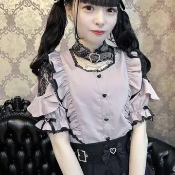 ROJITA 로지타 하트 버클 프릴 반팔 블라우스 핑크