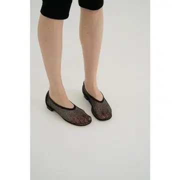 클레인 메쉬 오블리크 토 플랫 슈즈 24cm
