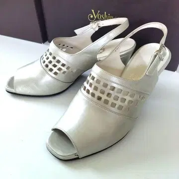 [박스 포함] 긴자 요시노야 샌들 23cm