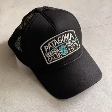 Patagonia 트래커 햇 GPIW 더블 네임 로고