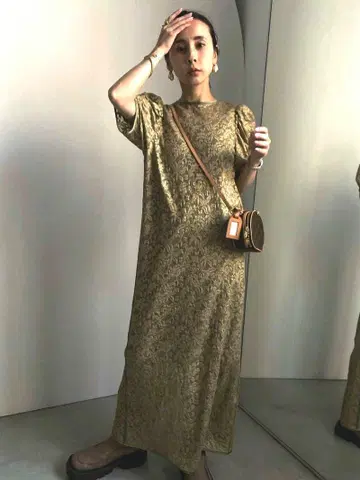 SHINE COATING LACE DRESS 아메리빈티지