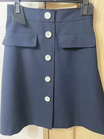 JILLSTUART 무릎 기장 스커트