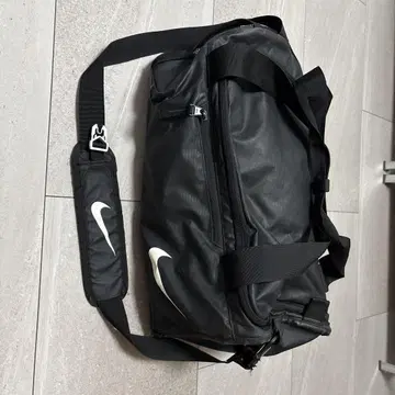 Nike 보스턴 백 블랙