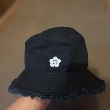 MARY QUANT 블랙 버킷 햇 프린지