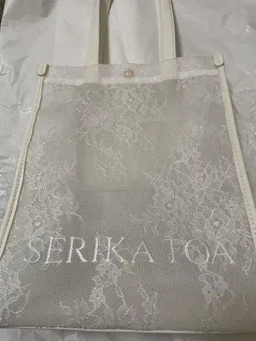 SERIKA TOA 화이트 레이스 토트백