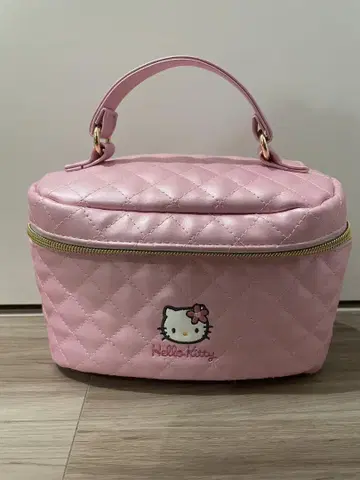 헬로키티 제일복권 베니티 미니백