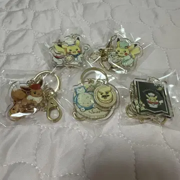 포켓몬 아크링 키링 포켓몬 카페 & 피카츄 스위츠