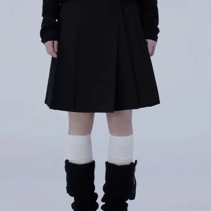 Miseki Seoul Unbalanced Flow Mini Skirt #미세키서울,#미세키