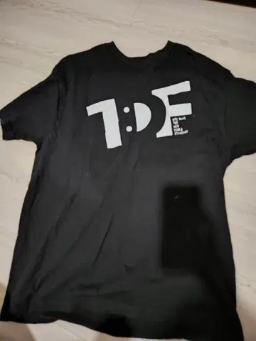 모모이로 클로버 Z TDF 로고 티셔츠 XL