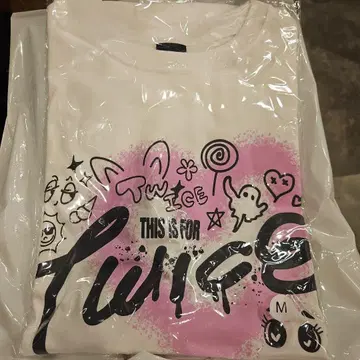 TWICE 티셔츠 M 사이즈