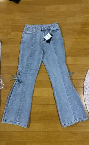 겨드랑이 리본 레이스업 데님 플레어 팬츠 색스 블루 M 사이즈