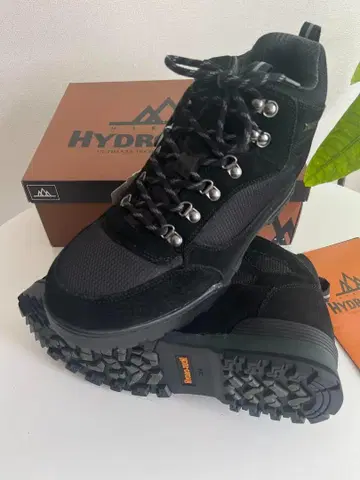 아웃도어 신발 HYDRO-TECH 블랙 28.0cm